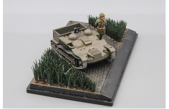 диорама RENAULT UE с фигуркой