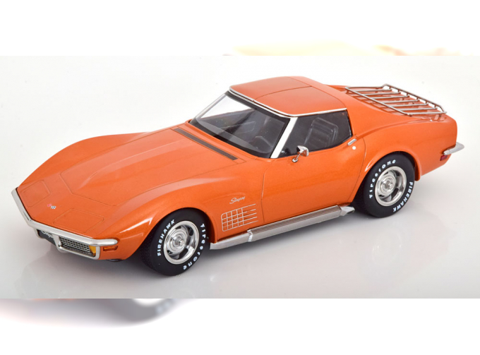 CHEVROLET Corvette C3 with removable roof parts and side pipes (1972), orange-metallic