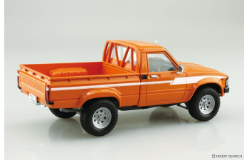Сборная модель Toyota RN30 Hilux Lift-Up Custom '78
