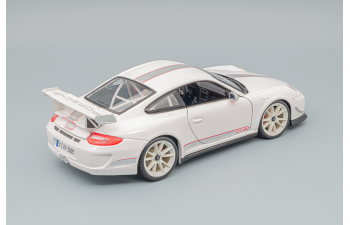 PORSCHE 911 GT3 RS 4.0, white