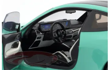 BMW M4 Competition G82 (2024), mint green