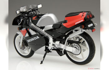 Сборная модель Honda NSR250R MC18 '89