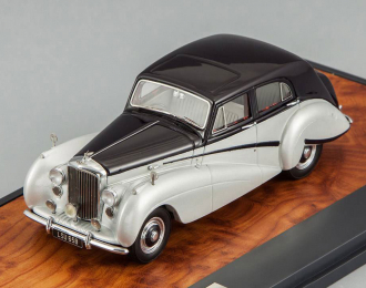 BENTLEY MKVI Countryman Harold Radford (1951), black / silver