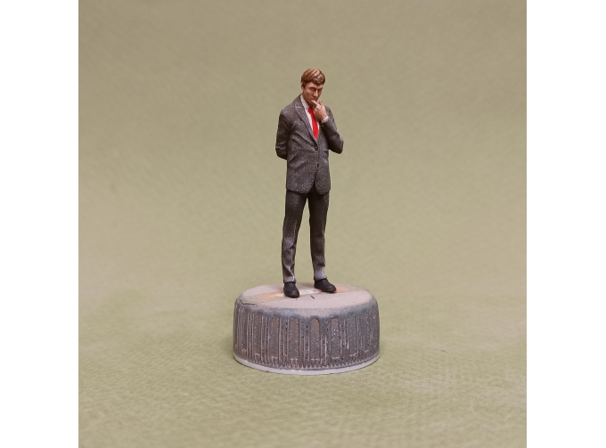 Фигура 0879 Петухов, неокрашенная