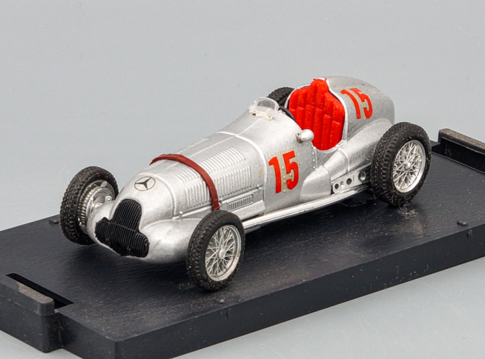 MERCEDES-BENZ W125 #15 (1938), silver