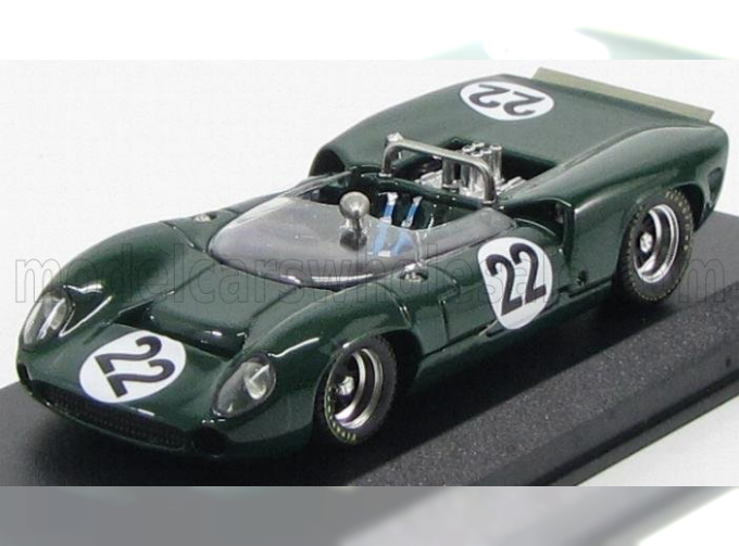 LOLA T70 Spider N 22 Silverstone 1966 H.dibley, Green