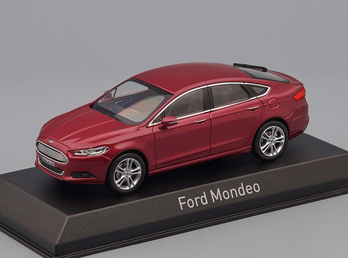 FORD Mondeo (2014), red metallic