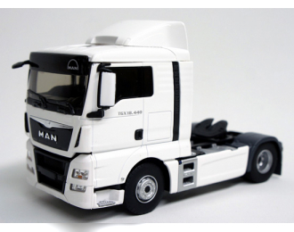 MAN TGX Euro 6 LX (2014), white