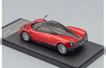 PAGANI Huayra (2013), red / black