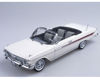 CHEVROLET Impala Open Convertible (1961), white