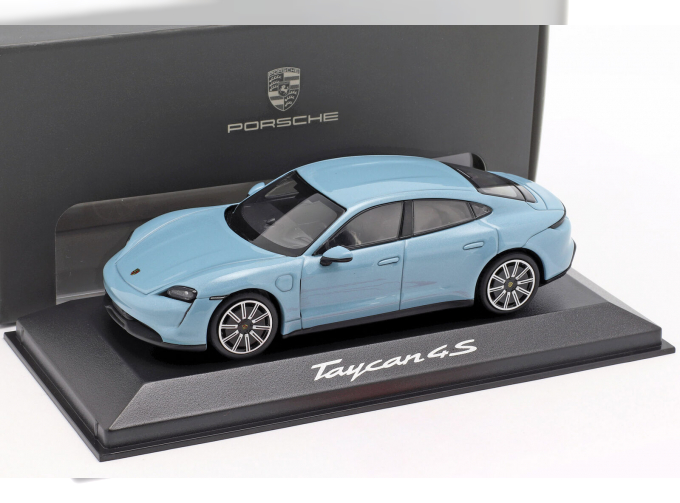 Porsche Taycan 4 S (lightblue)