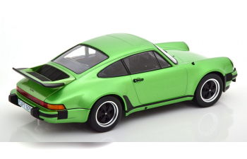 PORSCHE 911 (930) Turbo 3.0 (1976), green metallic