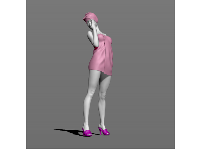 Фигура Испуганная банщица, окрашенная