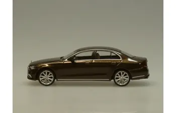 MERCEDES-BENZ E-Klasse (W213) Exclusive (2016), dark brown