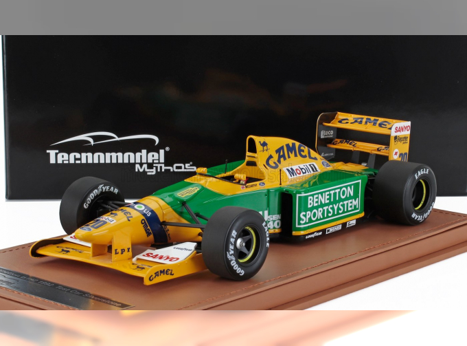 BENETTON F1 B192 Ford N 20 Silverstone Test Car Season (1992) Perry Mccarthy, Yellow Green