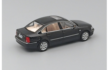 VOLKSWAGEN Passat (B5), black