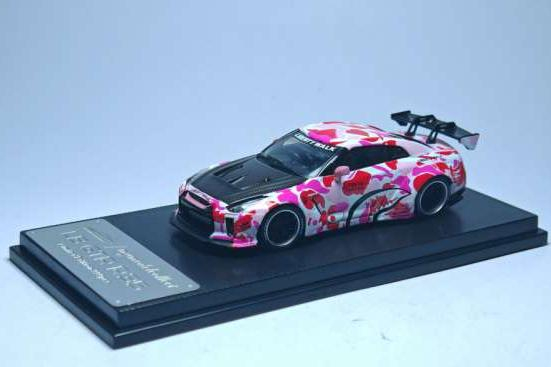 NISSAN GT-R 1.5V *LB*, pink ape