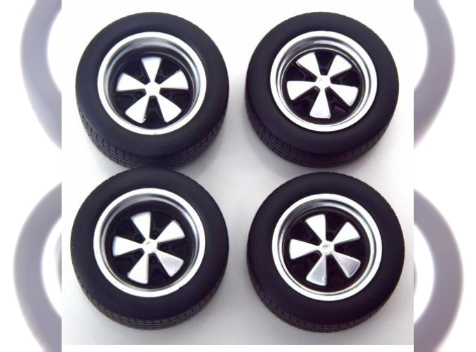 Porsche 911 Fuchsfelge wheels and tyres set (silver)