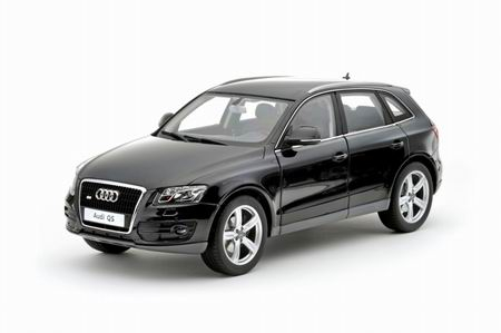 AUDI Q5, phantom black