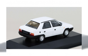 SKODA Favorit Sedan (1986), white