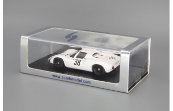 Porsche 910 #38 Le Mans J. Neerpasch - R. Stommelen (1967), white