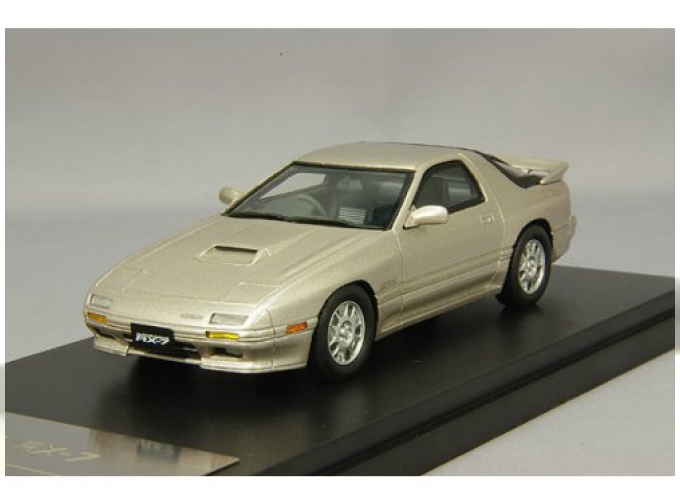 MAZDA Savanna RX-7 GT-X (1989), gold