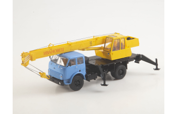 Автокран КС-3577 (5334), голубой / желтый