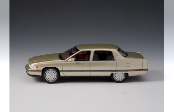 CADILLAC Sedan DeVille 1994, Sand Metallic