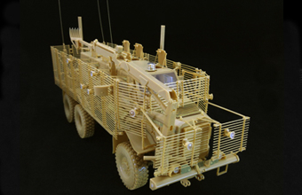 Сборная модель 'BUFFALO' 6x6 MPCV w/Slat Armour Version