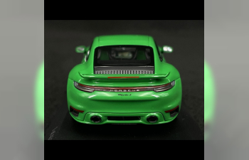 PORSCHE 911 (992) Turbo S Coupe Sport Design (2021), green