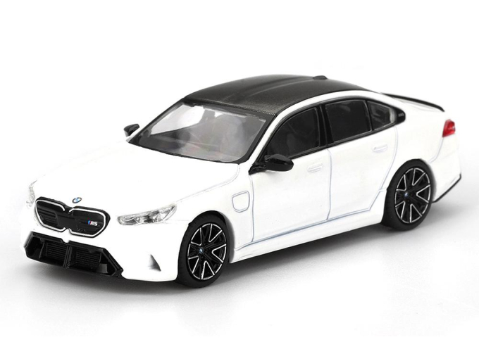BMW M5 (G90), Alpine RHD (2025), white