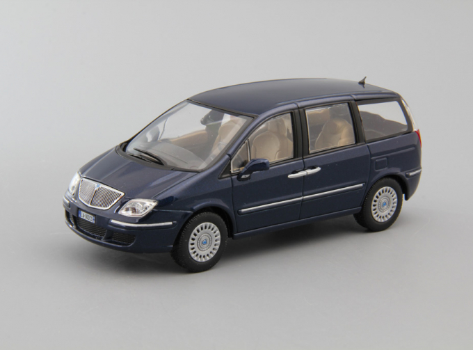 LANCIA Phedra, blue