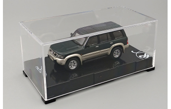 NISSAN Patrol Y61 (1997), green / white gold