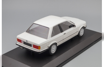 BMW 323I E30 (1982), white