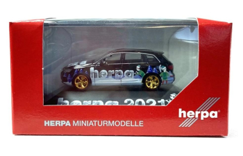 AUDI Q7 Christmas car (2021) 