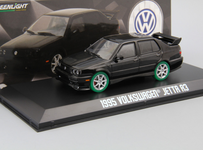 VOLKSWAGEN Jetta III (1995), black / green (Greenlight!)