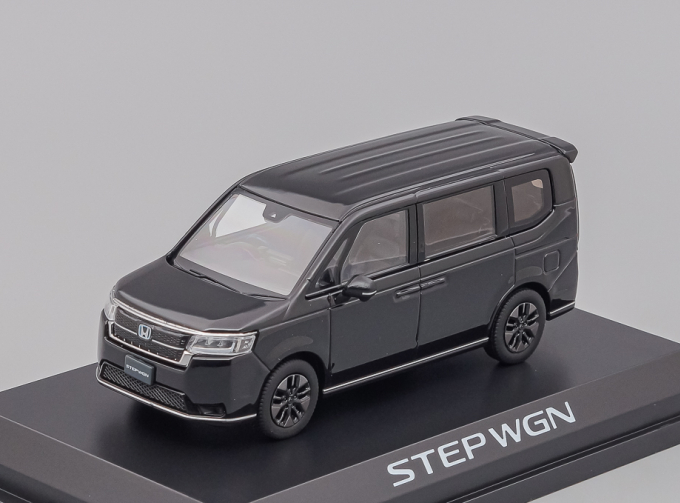 HONDA Step WGN e:HEV Spada (2022), crystal black