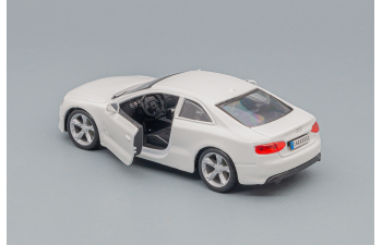 AUDI A5, white