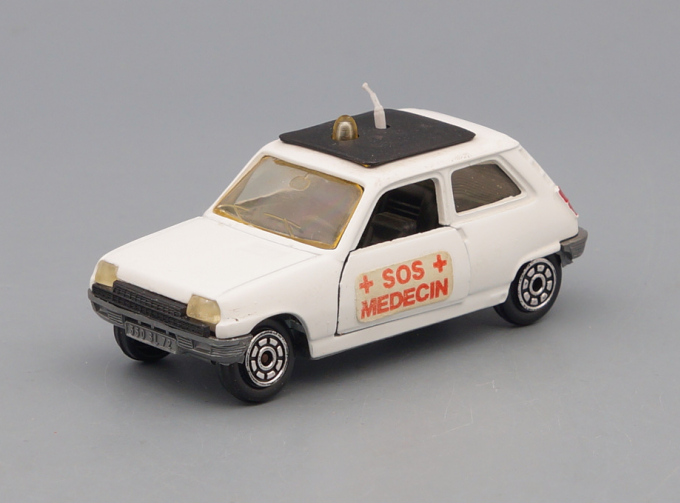 RENAULT 5, white