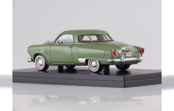 STUDEBACER Champion Starlight Coupe (1951), green