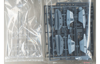 Сборная модель MACROSS VF-1J Super/Strike Valkyrie SVF-41 Черные тузы