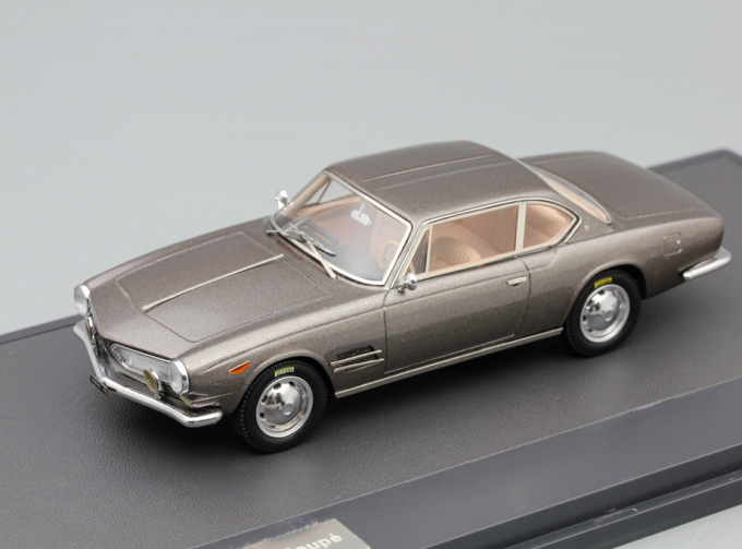 FIAT Moretti 2500 SS Coupe 1962, grey metallic