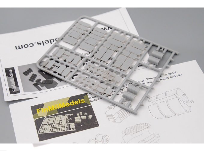 Сборная модель Противотанковые мины, ящики, бочки