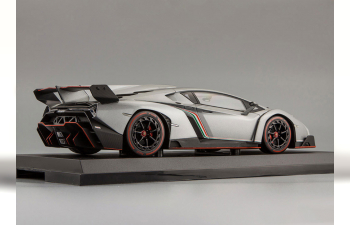 LAMBORGHINI Veneno, grey / red