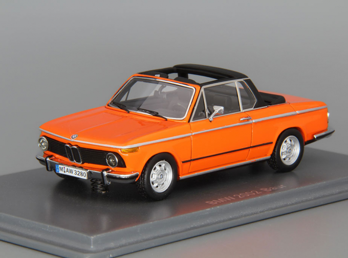 BMW 2002 Baur Cabriolet, orange