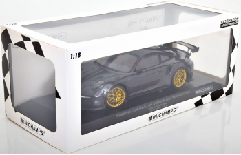 PORSCHE 911 (991/2) GT2 RS Weissach Package (2018), purple-metallic