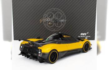 PAGANI Zonda 5 Cinque Roadster (2009), Yellow Black Carbon