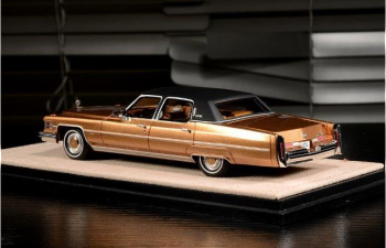 CADILLAC Fleetwood Brougham (1974), Victorian Amber Metallic