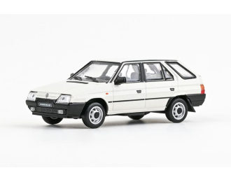 SKODA Forman (1993), white