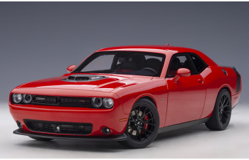 Dodge Challenger 392 Hemi Scat Pack Shaker 2018 красный